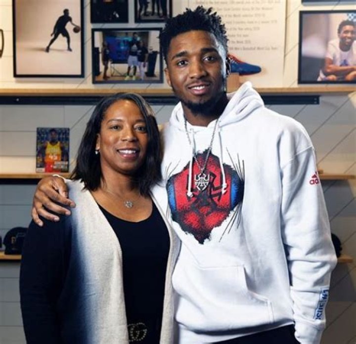 Nicole Mitchell and Donovan Mitchell Sr.