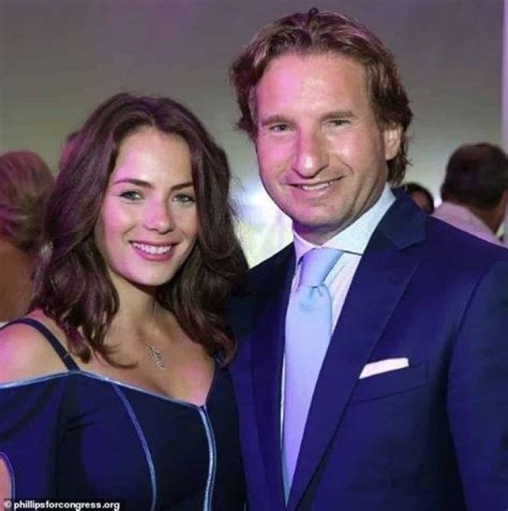 Who Is Dean Phillips Wife, Annalise Glick?