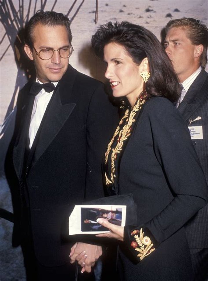 Who is Kevin Costners first wife, Cindy Silva?